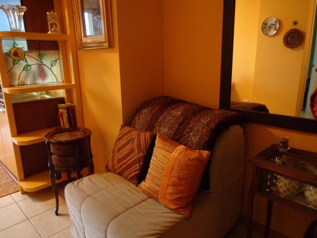 Liz Beth Apartment ลุคคา ภายนอก รูปภาพ